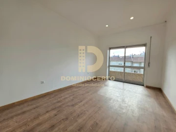 Apartamento T3 para Venda em Fânzeres e São Pedro da Cova