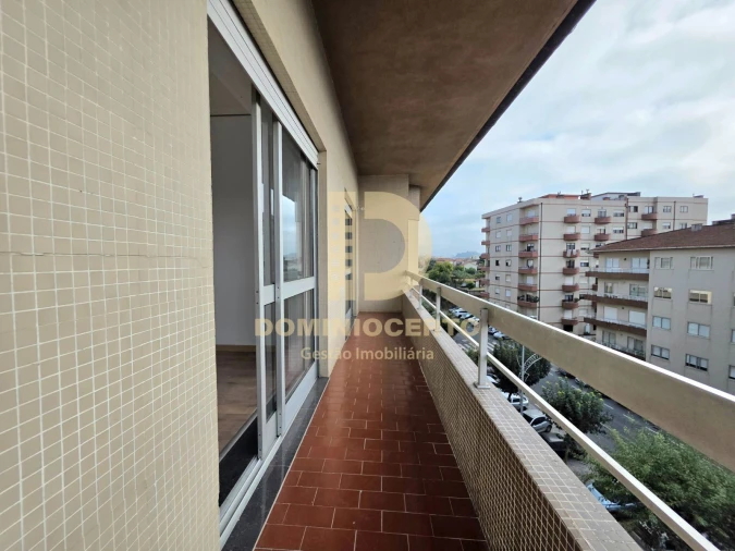 Apartamento T3 para Venda em Fânzeres e São Pedro da Cova Foto 21