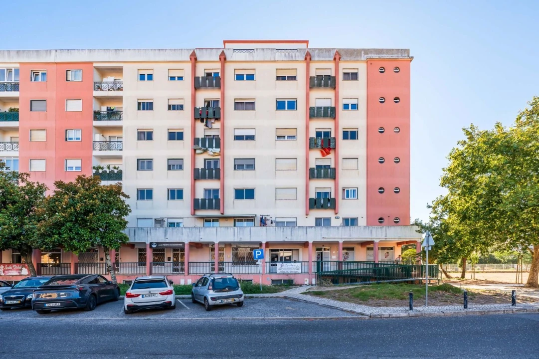 Apartamento T2 para Venda em Algueirão-Mem Martins Foto 24