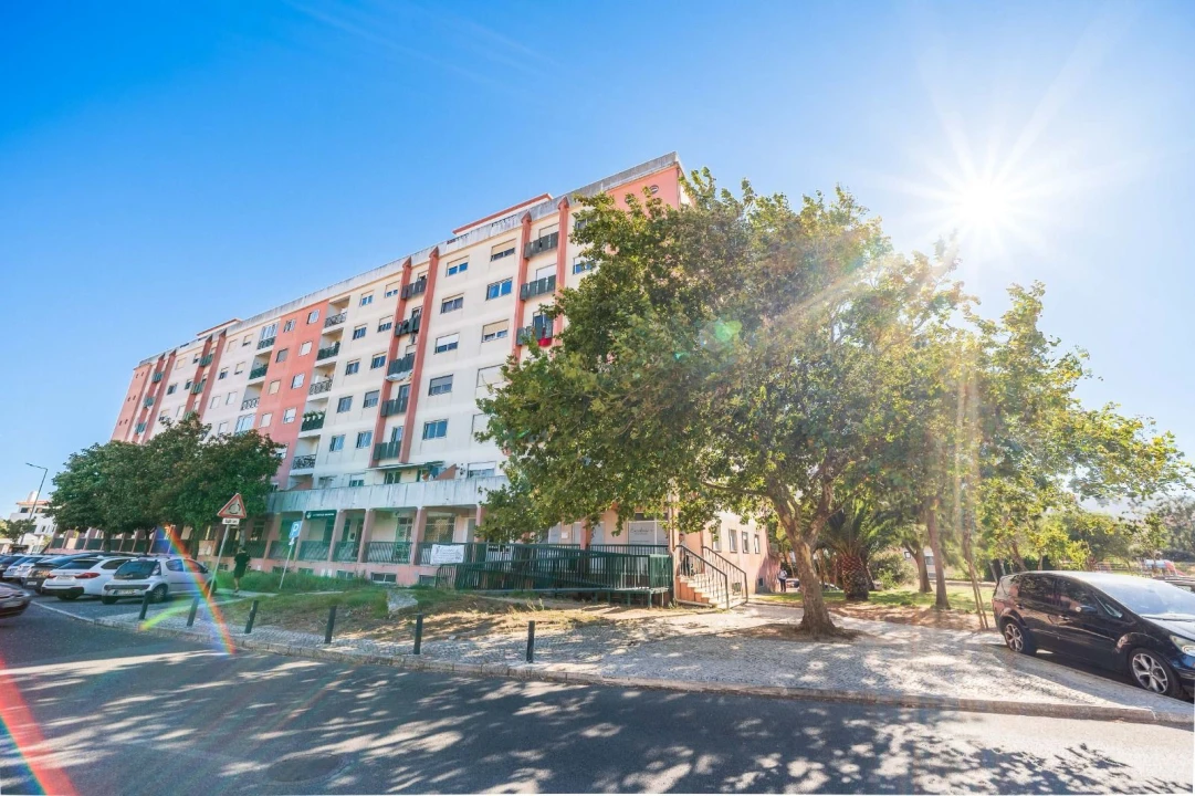 Apartamento T2 para Venda em Algueirão-Mem Martins Foto 25