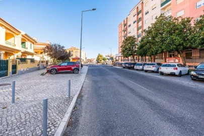 Apartamento T2 para Venda em Algueirão-Mem Martins