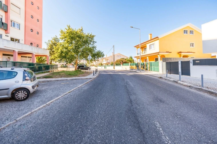 Apartamento T2 para Venda em Algueirão-Mem Martins Foto 22