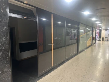 Loja para Arrendamento em Gondomar (São Cosme), Valbom e Jovim