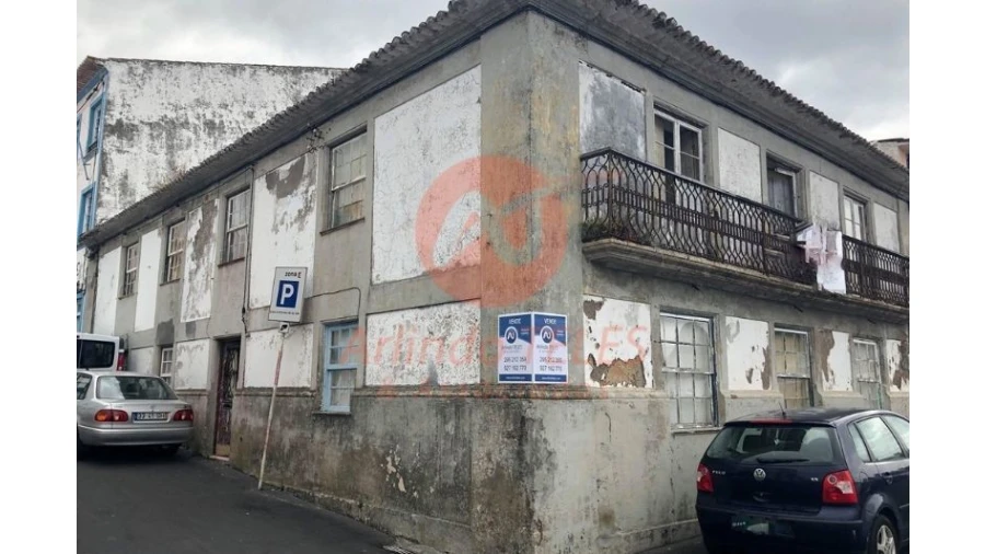 Moradia T13 para Venda em Angra (Nossa Senhora da Conceição) Foto 1