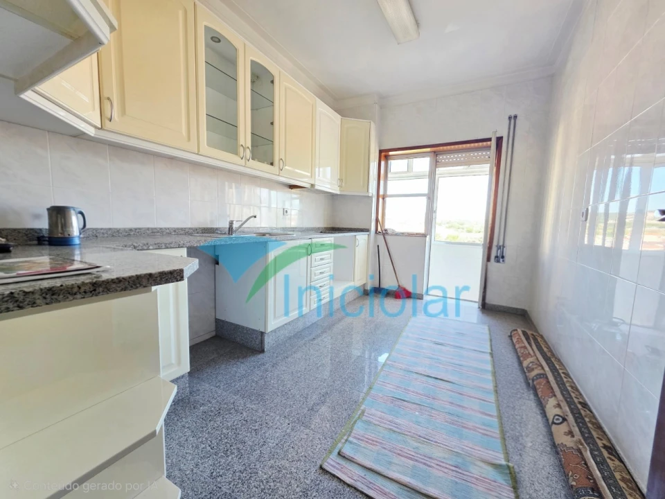 Apartamento T3 para Venda em Rio Tinto Foto 3