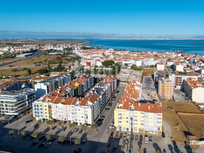 Apartamento T3 para Venda em Alcochete Foto 22