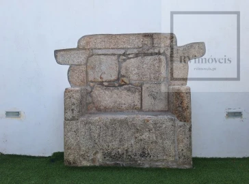 Moradia T4 para Venda em Santa Maria Maior e Monserrate e Meadela