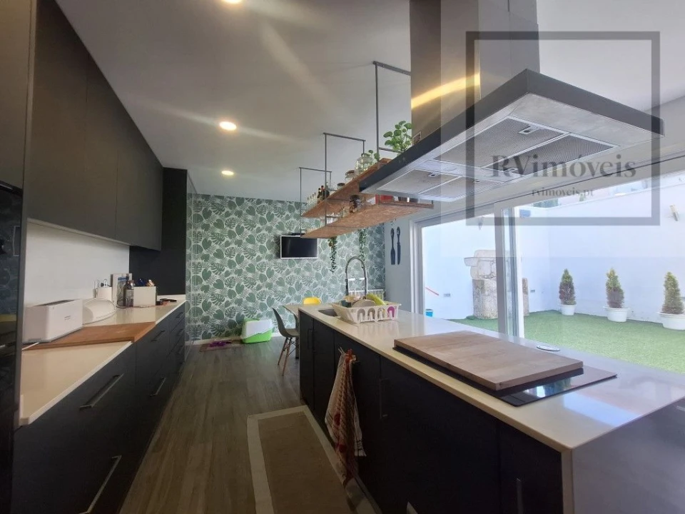 Moradia T4 para Venda em Santa Maria Maior e Monserrate e Meadela Foto 14