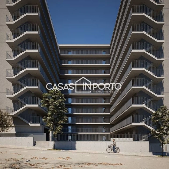 Apartamento T1 para Venda em Vilar de Andorinho Foto 3