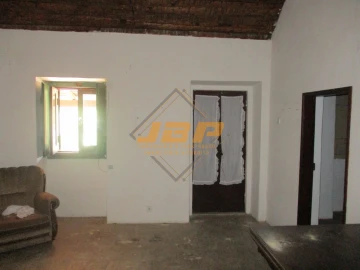 Moradia T2 para Venda em Marvila, Ribeira Santarém, São Salvador, São Nicolau