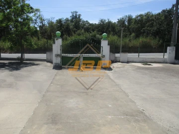 Moradia T2 para Venda em Marvila, Ribeira Santarém, São Salvador, São Nicolau