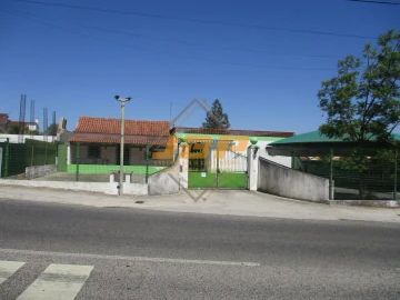 Moradia T2 para Venda em Marvila, Ribeira Santarém, São Salvador, São Nicolau