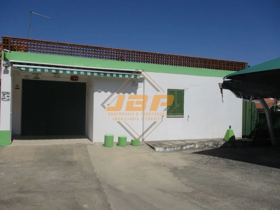 Moradia T2 para Venda em Marvila, Ribeira Santarém, São Salvador, São Nicolau Foto 3