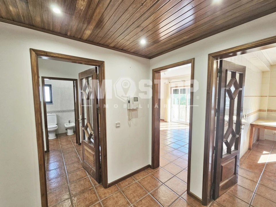 Apartamento T2 para Venda em Recardães e Espinhel Foto 2