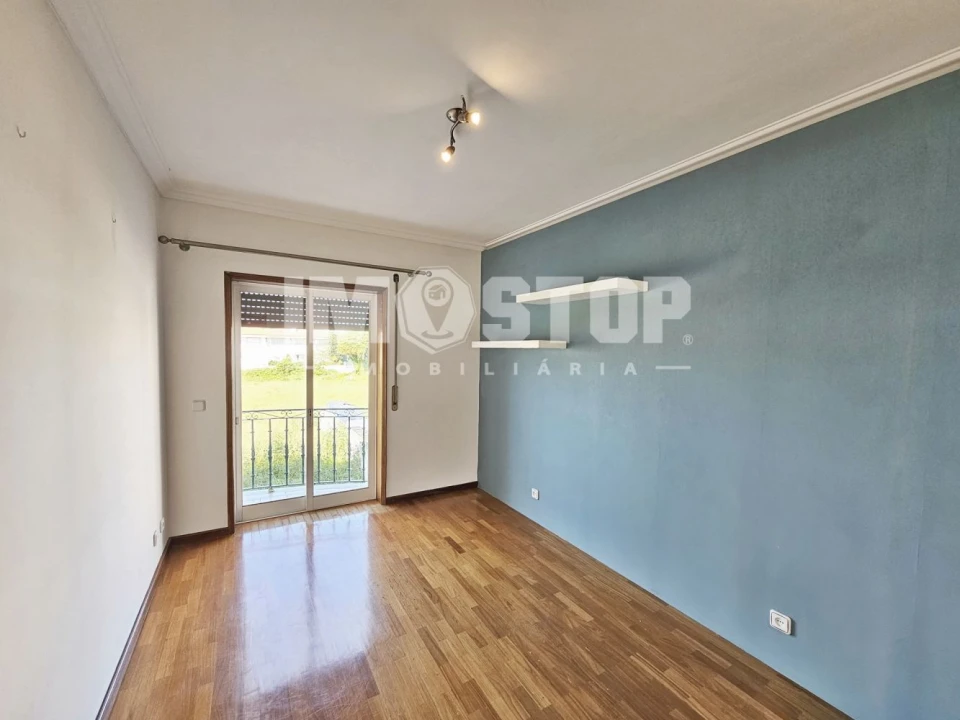 Apartamento T2 para Venda em Recardães e Espinhel Foto 12