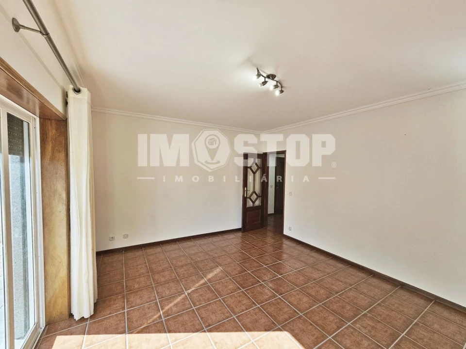 Apartamento T2 para Venda em Recardães e Espinhel Foto 9