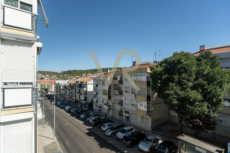 Apartamento T2 para Venda em Odivelas Foto 22