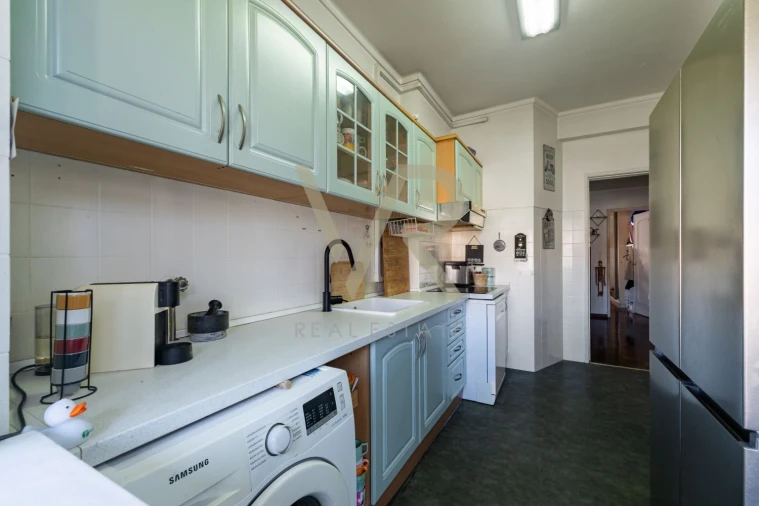 Apartamento T2 para Venda em Odivelas Foto 5