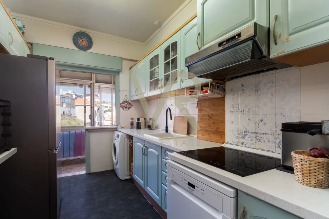 Apartamento T2 para Venda em Odivelas Foto 6