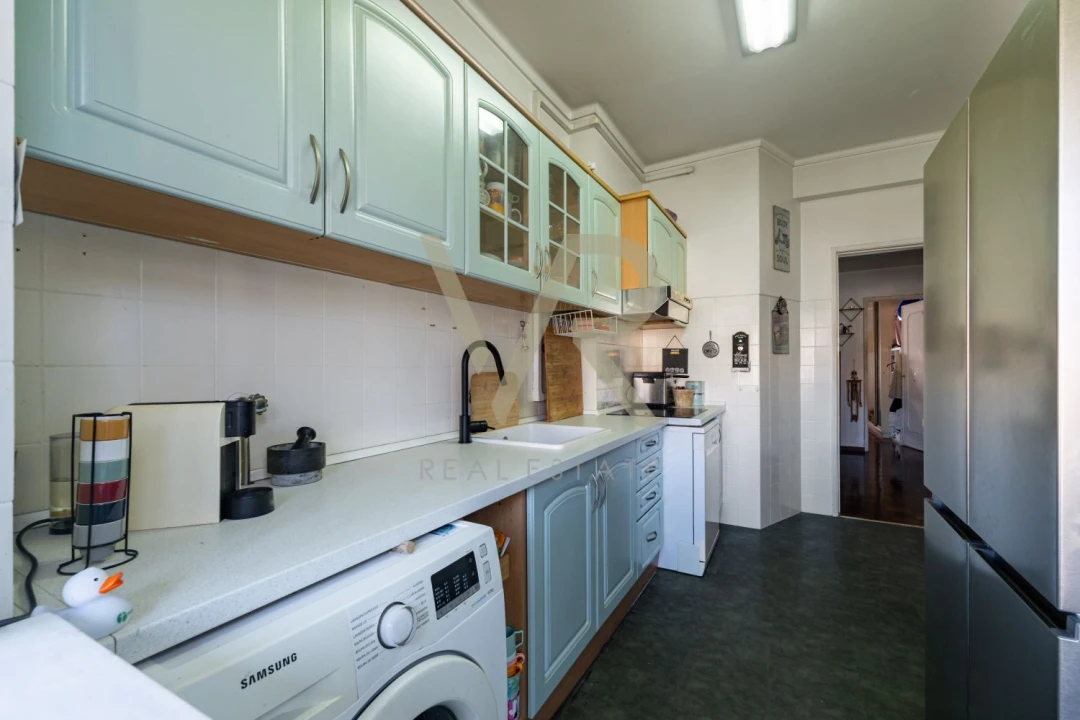 Apartamento T2 para Venda em Odivelas Foto 5