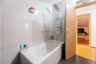 Apartamento T3 para Venda em Sé Nova, Santa Cruz, Almedina e São Bartolomeu