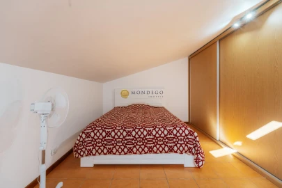 Apartamento T3 para Venda em Sé Nova, Santa Cruz, Almedina e São Bartolomeu