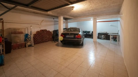 Apartamento T3 para Venda em Sé Nova, Santa Cruz, Almedina e São Bartolomeu