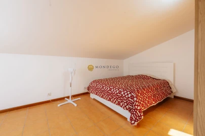 Apartamento T3 para Venda em Sé Nova, Santa Cruz, Almedina e São Bartolomeu