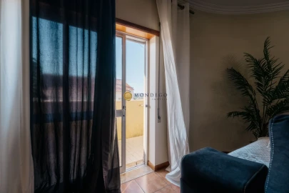 Apartamento T3 para Venda em Sé Nova, Santa Cruz, Almedina e São Bartolomeu