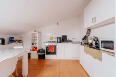 Apartamento T3 para Venda em Sé Nova, Santa Cruz, Almedina e São Bartolomeu