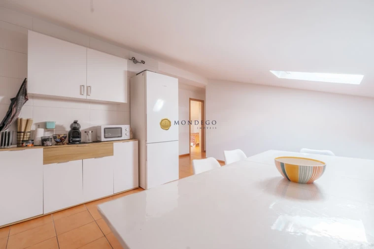 Apartamento T3 para Venda em Sé Nova, Santa Cruz, Almedina e São Bartolomeu Foto 45