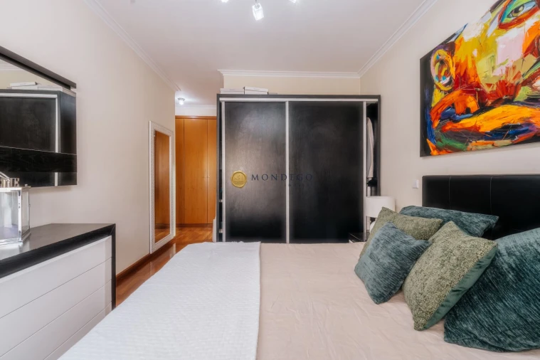 Apartamento T3 para Venda em Sé Nova, Santa Cruz, Almedina e São Bartolomeu Foto 19