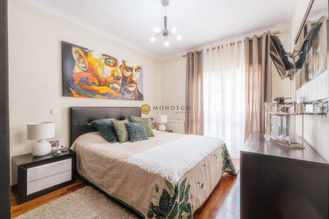 Apartamento T3 para Venda em Sé Nova, Santa Cruz, Almedina e São Bartolomeu Foto 18
