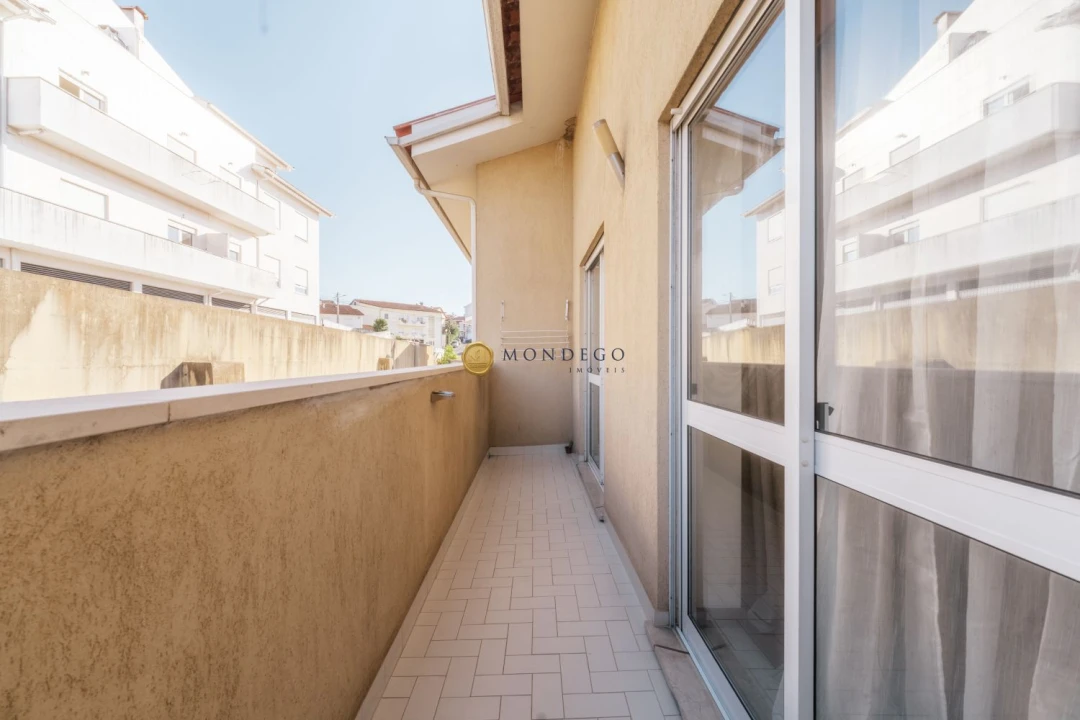 Apartamento T3 para Venda em Sé Nova, Santa Cruz, Almedina e São Bartolomeu Foto 27