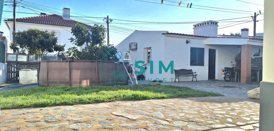 Moradia T3 para Venda em Canaviais Foto 10