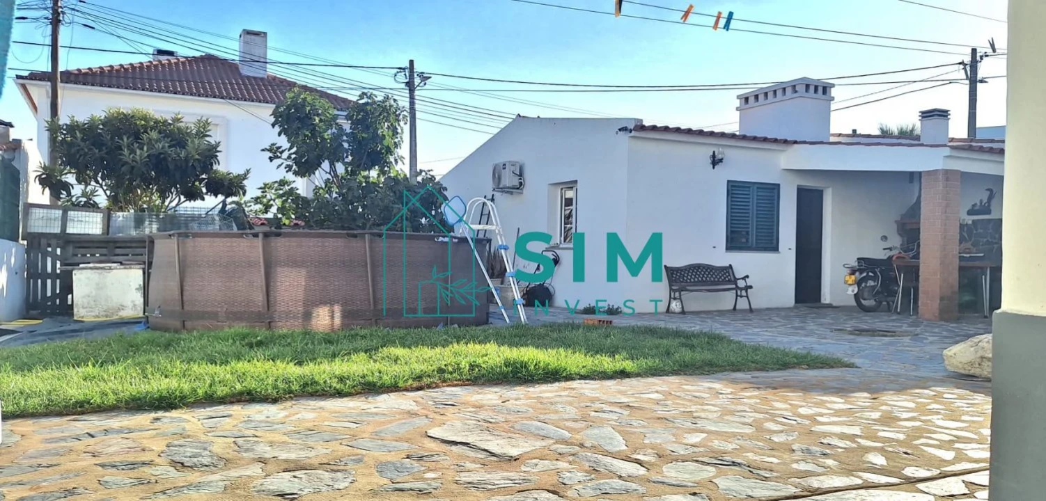Moradia T3 para Venda em Canaviais Foto 10