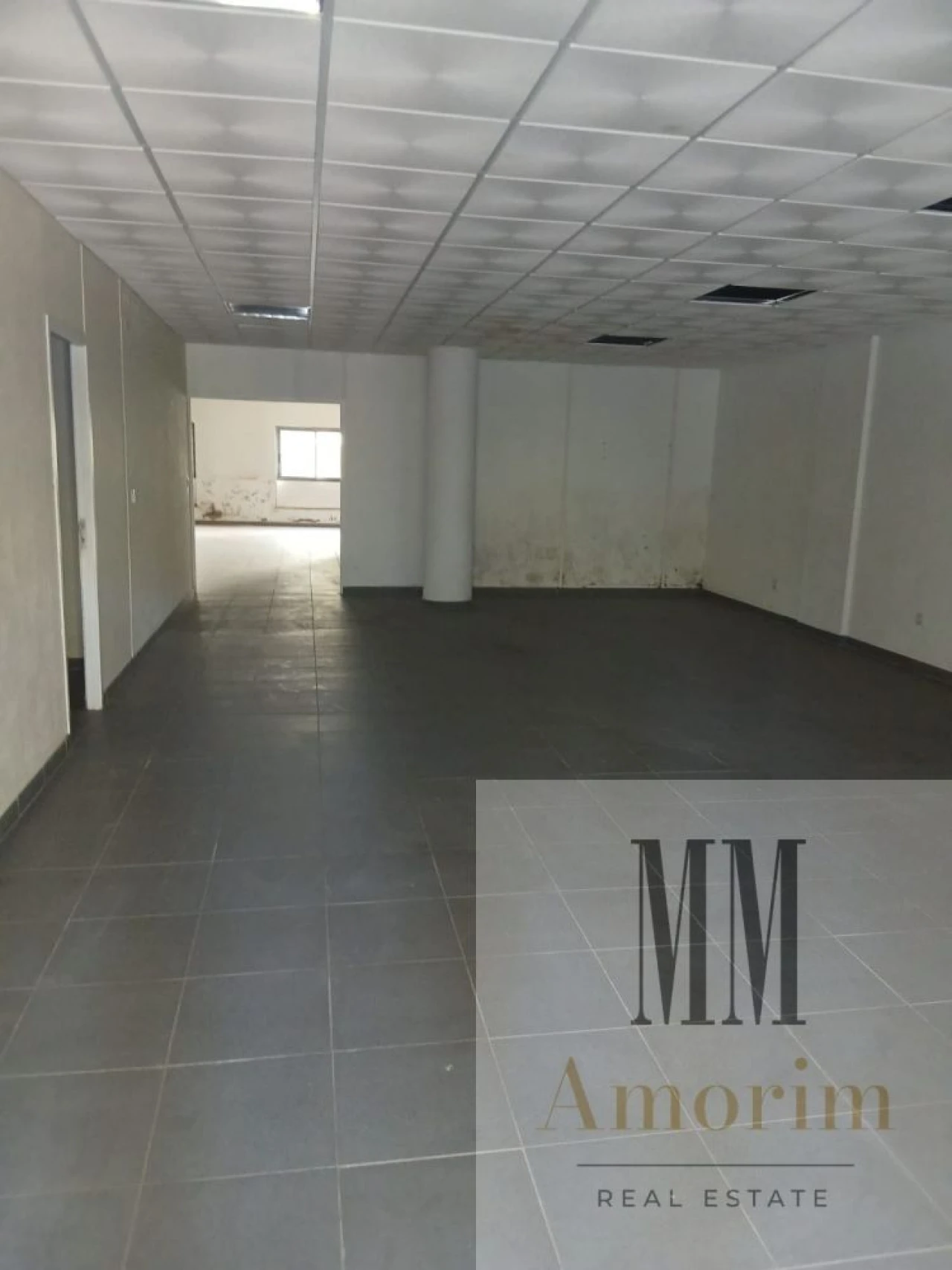 Loja para Venda em Carnaxide e Queijas Foto 2