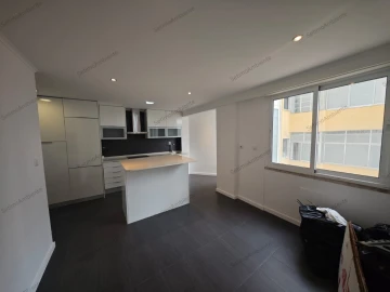 Apartamento T3 para Venda em Avenidas Novas