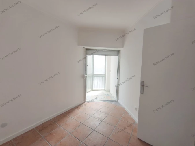 Apartamento T3 para Venda em Algueirão-Mem Martins Foto 12