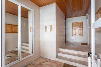Apartamento T2 para Venda em Agualva e Mira-Sintra