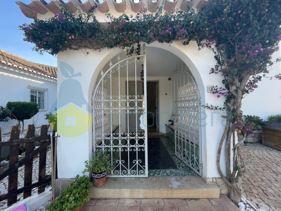 Moradia T6 para Venda em Albufeira e Olhos de Água Foto 3