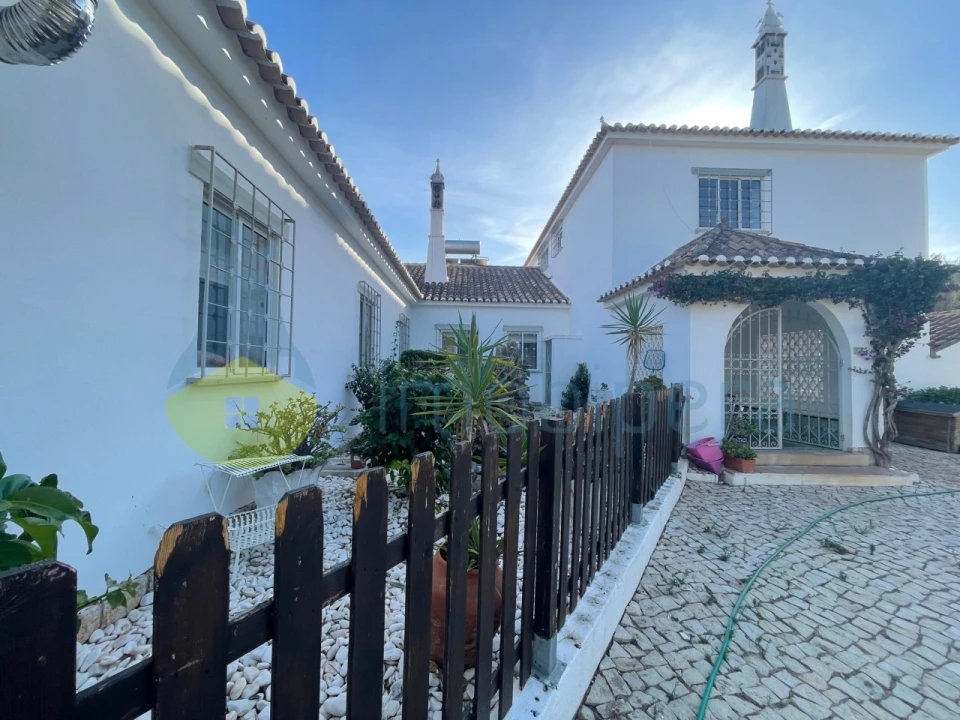 Moradia T6 para Venda em Albufeira e Olhos de Água Foto 21