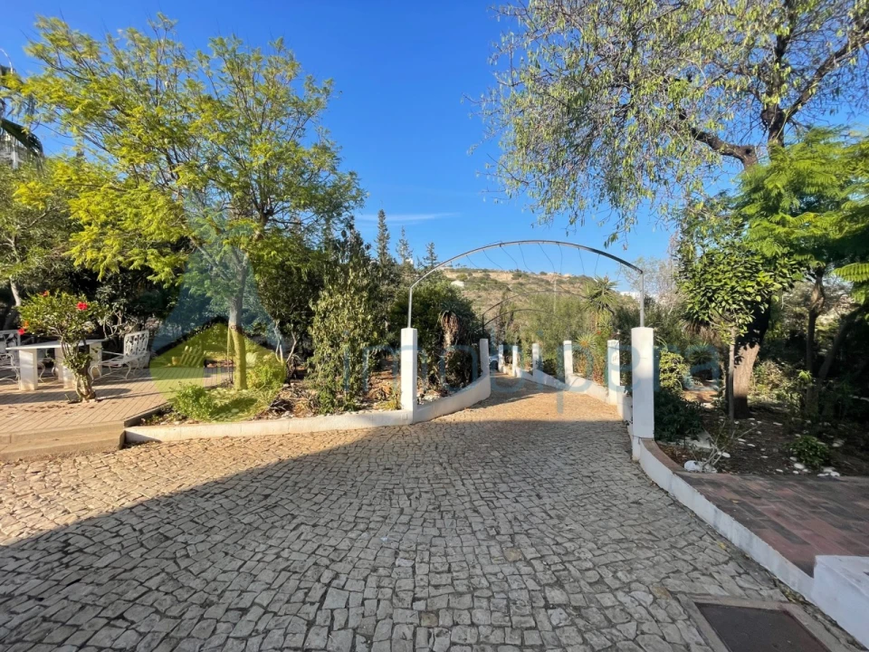 Moradia T6 para Venda em Albufeira e Olhos de Água Foto 22