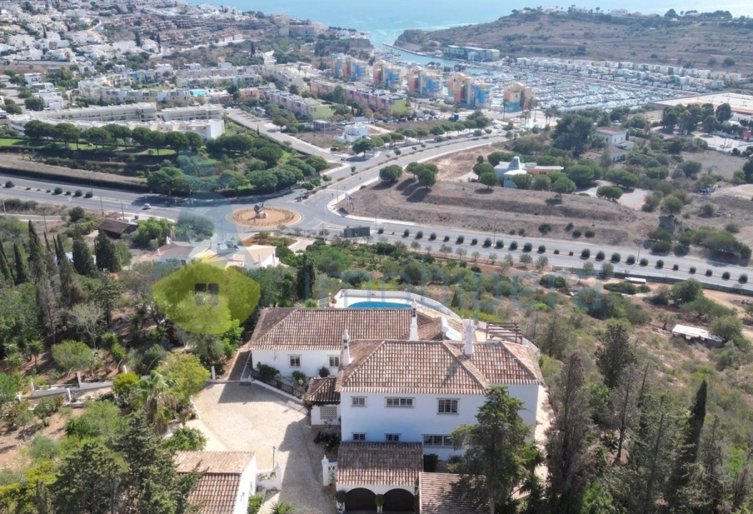 Moradia T6 para Venda em Albufeira e Olhos de Água Foto 31