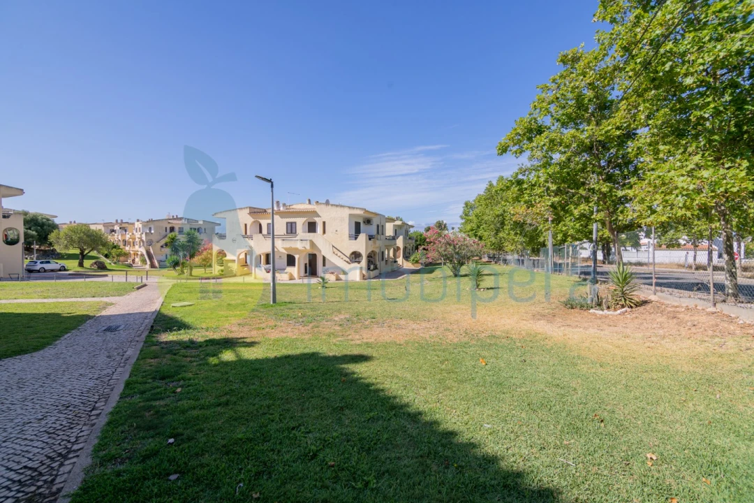 Apartamento T1 para Venda em Alvor Foto 7