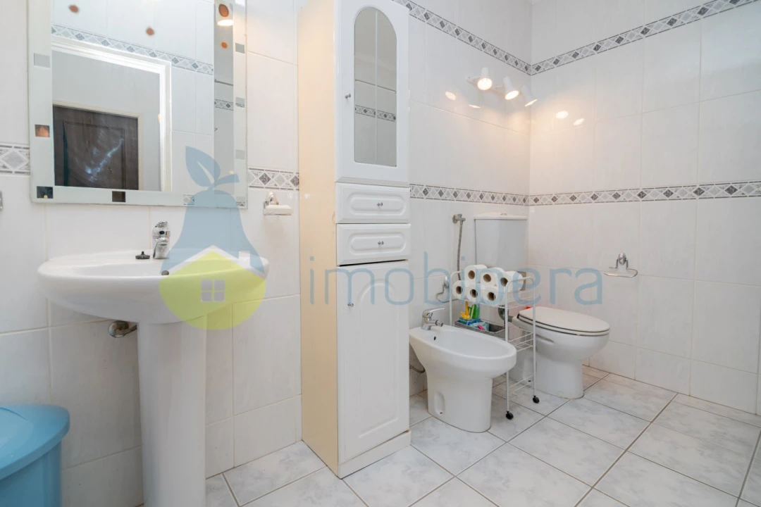 Apartamento T1 para Venda em Alvor Foto 26