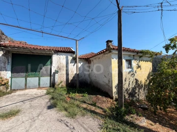 Moradia T3 para Venda em Sobradelo da Goma