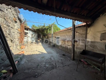 Moradia T3 para Venda em Sobradelo da Goma