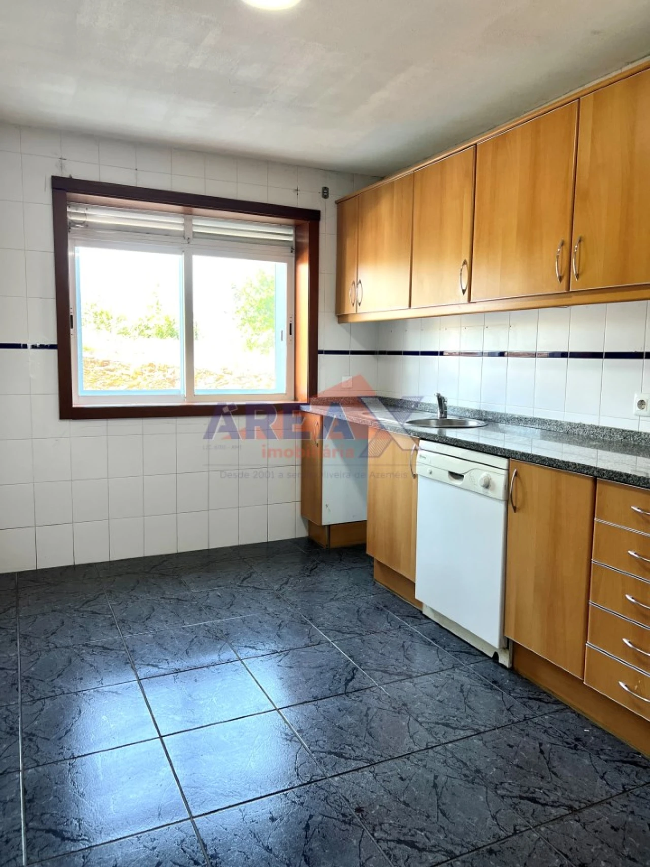 Apartamento T3 para Venda em O. Azeméis, Riba-Ul, Ul, Macinhata Seixa, Madail Foto 2
