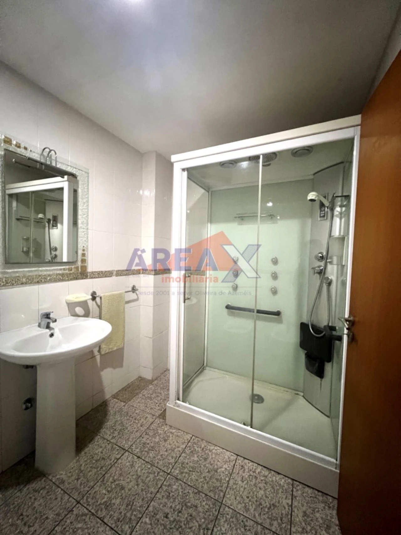 Apartamento T3 para Venda em O. Azeméis, Riba-Ul, Ul, Macinhata Seixa, Madail Foto 10